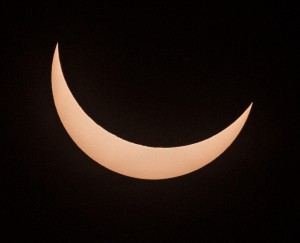 Auringonpimennys näkyi mainiosti myös Pirkanmaalla. Kuva: Markku Ruonala