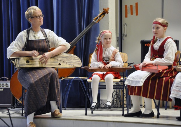 Lempäälän Helkanuorista llöytyivät konsertin nuorimmat soittajat. 