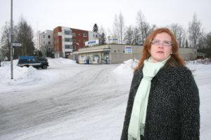 Pirkan Laaturakenne Oy:n toimitusjohtaja Kati Korkeakoski sanoo, että uuden kerrostalon työt on tarkoitus aloittaa kesän alussa. Sitä ennen vanha Siwan rakennus puretaan.