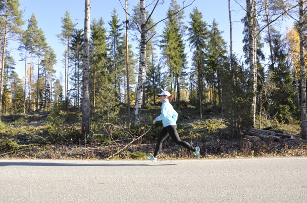 Paljon juoksevan tulee kiinnittää erityistä huomiota venyttelyyn ja lihashuoltoon. Vermanteelle monipuolisuus treenatessa on tärkeämpää kuin kilometrimäärät.