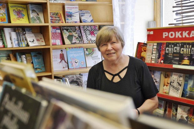 Pirkko Fors yllättyi valinnastaan Vuoden Lempoksi. 111-vuotiasta kirjakauppaa pyörittävä Fors on tunnettu niin Lempäälässä kuin muualla Suomessa.