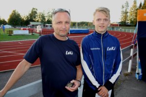 Kuva: Timo Reunanen Janne Viitala valmensi Santeri Kuusiniemen toista kertaa pikamatkojen tuplamestariksi. Santeri oli 19-vuotisten nopein 100 ja 200 metrillä Lappeenrannan SM-kisoissa.