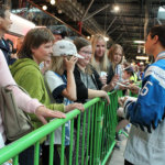 Jenni Hiirikoski kiittää Jääkiekkoliittoa tasa-arvotyöstä, meinasi siirtyä naisten NHL:ään ja kertoo kitkerästä MM-finaalista: ”Tuomio oli väärä, olen yhä sitä mieltä!”