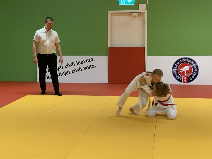Judomenestystä Helsingistä