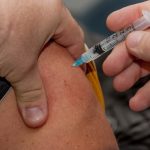 Rokotusajat ovat venyneet Lempäälässä, vaikka virustaudit jylläävät jo – Apulaisylilääkäri: ”rokotusaikoja pyritään lisäämään”