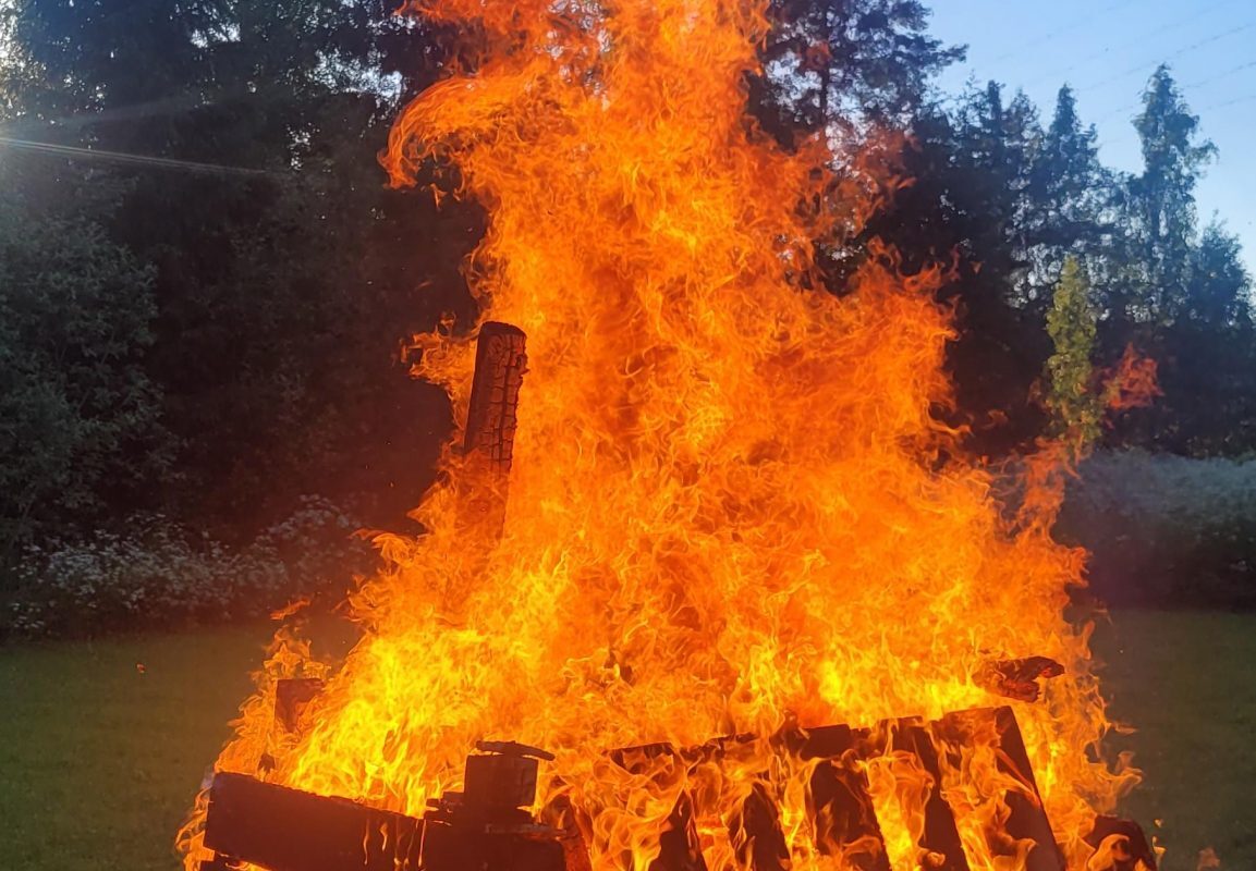 Juhannuksen viettoon turvallisesti: Tarkista metsäpalovaroituksen voimassaolo